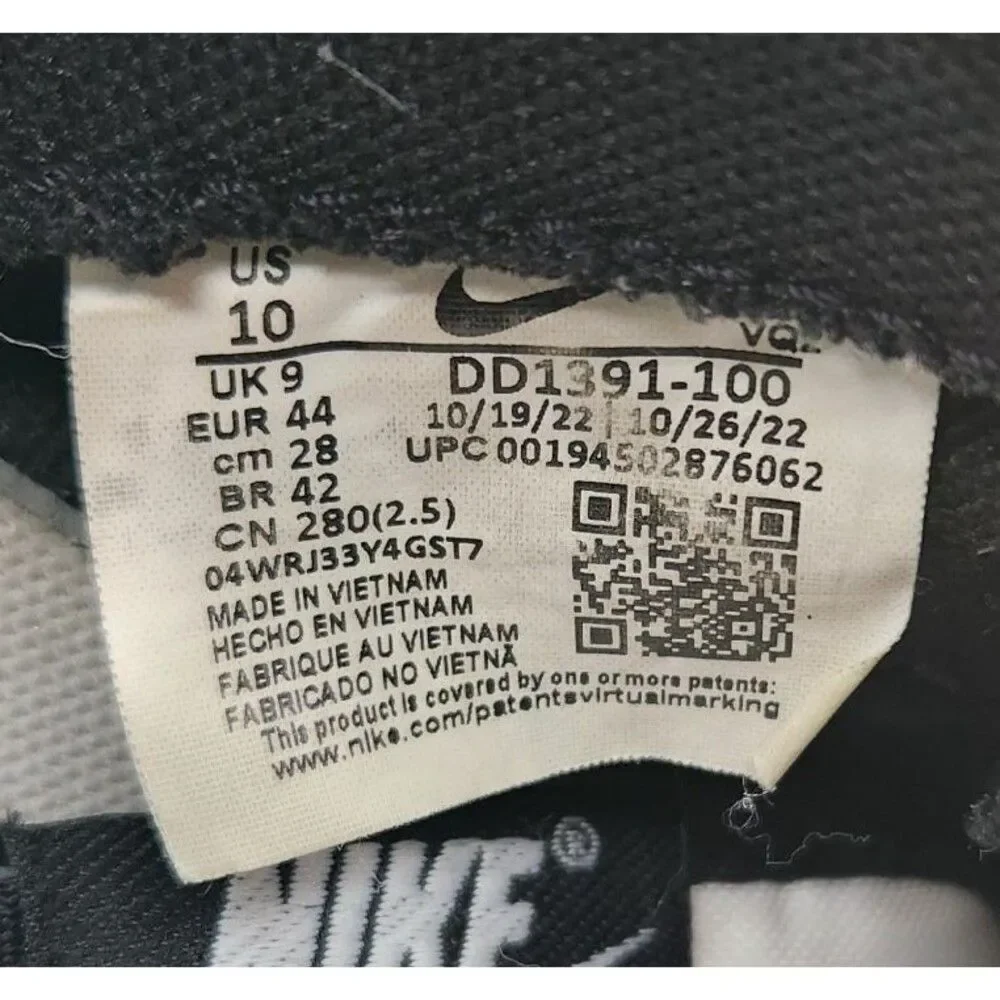 Nike Dunk Low Retro Panda Mens Size 10 Black White Sneakers Shoes DD1391-100